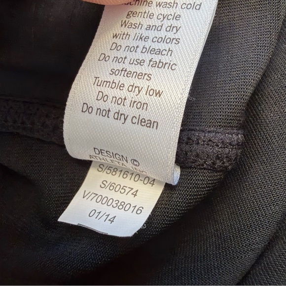 Athleta Women's Pacifica UPF Long Sleeve Size 2X XXL Pullover 1/2 Zip Black Gym - Picture 10 of 10